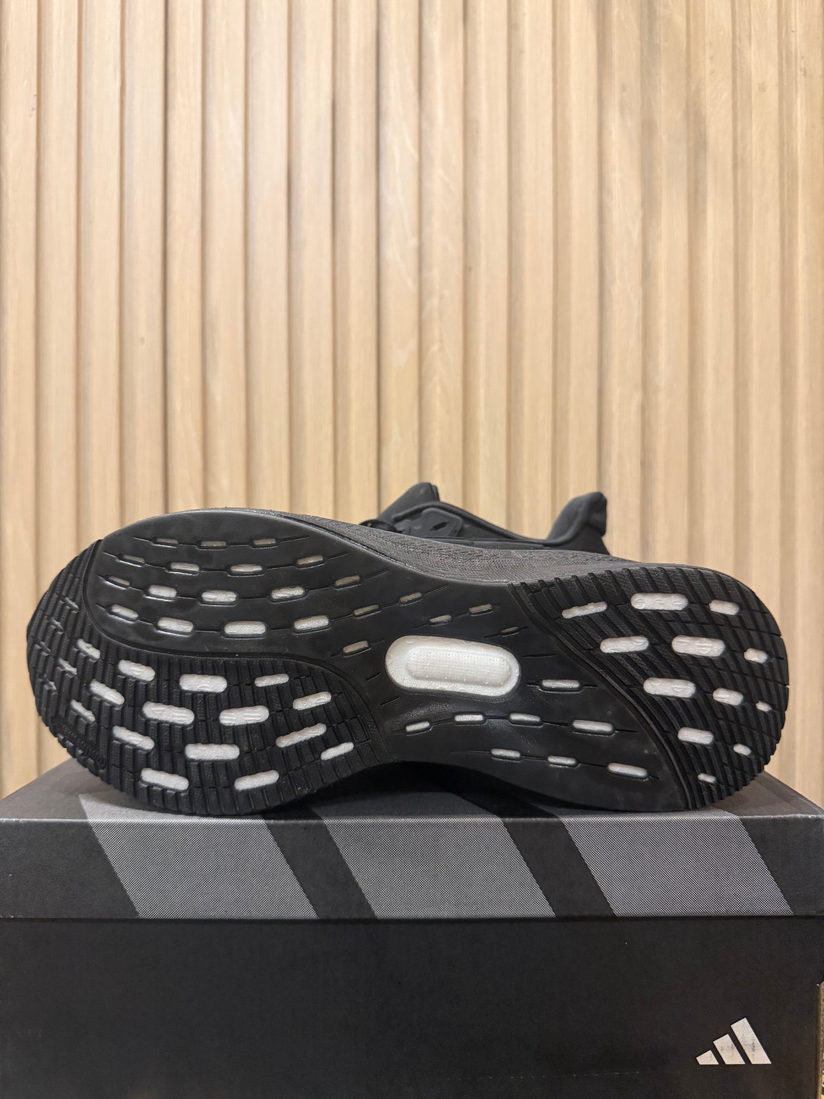 Adidas Ultraboost 2025