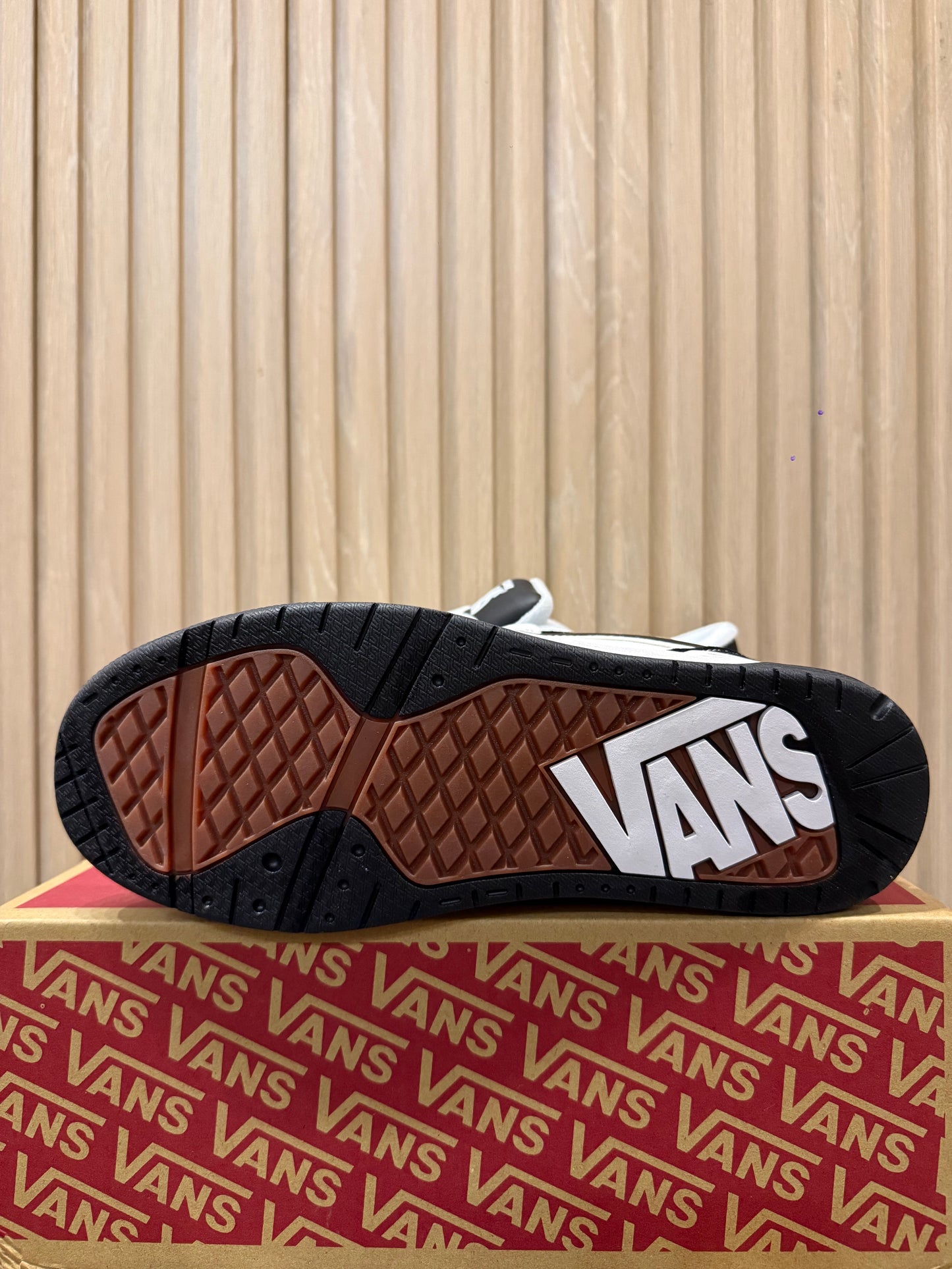 Vans Hylane (Premium ++)