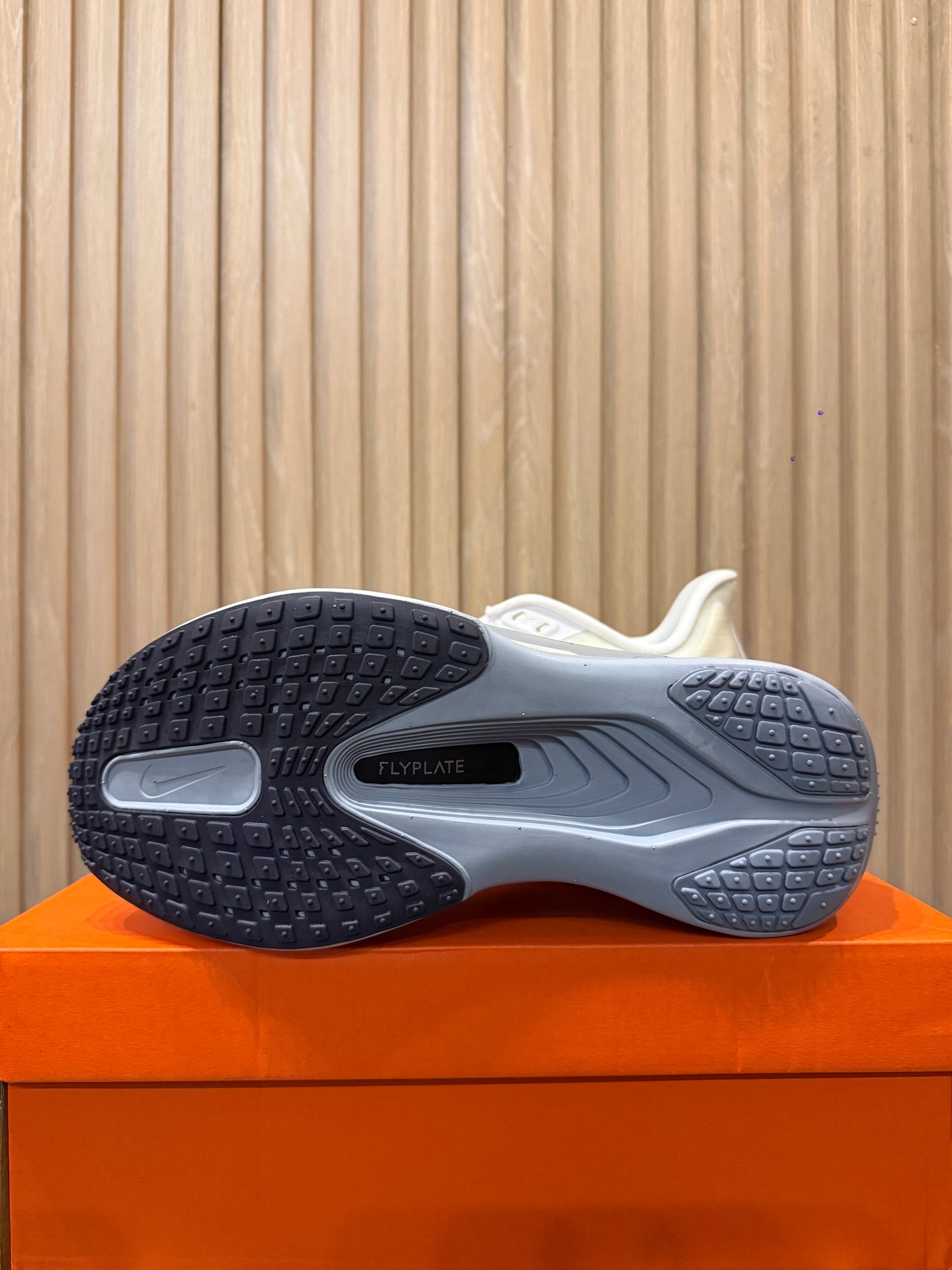 NIKE ALPHA FLY 6