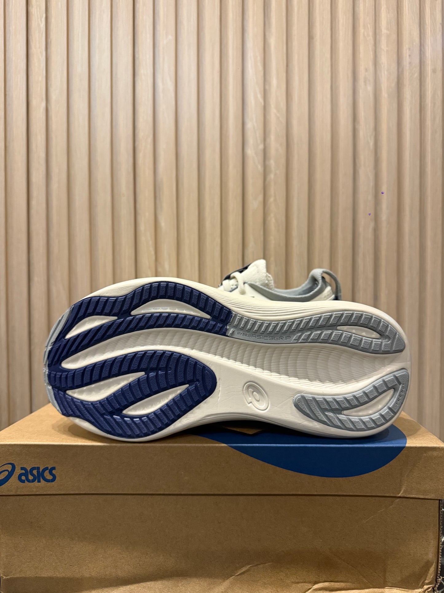 ASIX GEL-NIMBUS 27