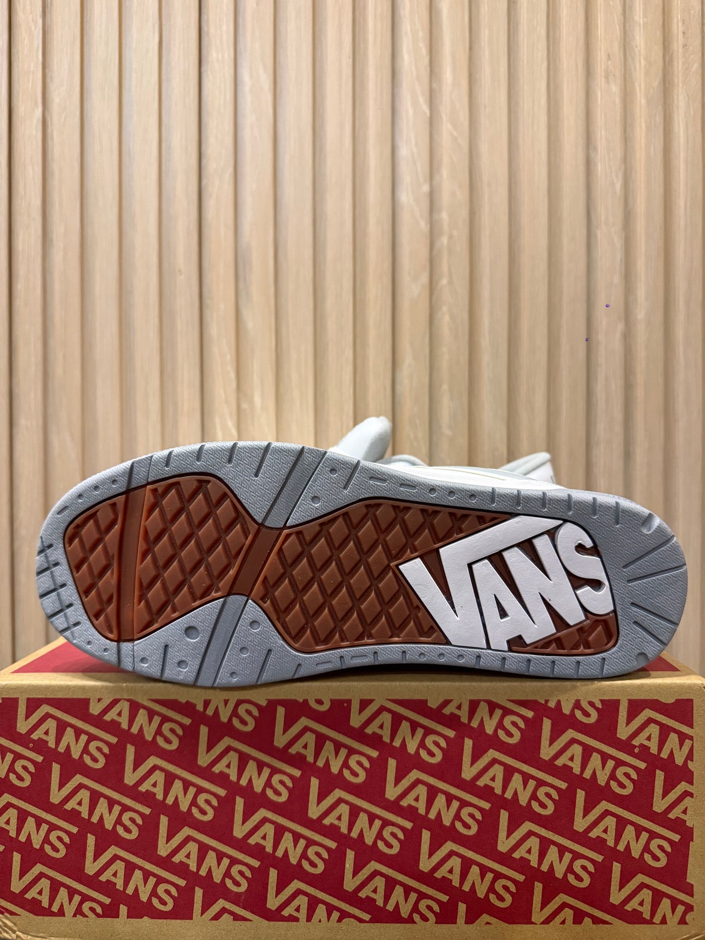 Vans Hylane (Premium ++)