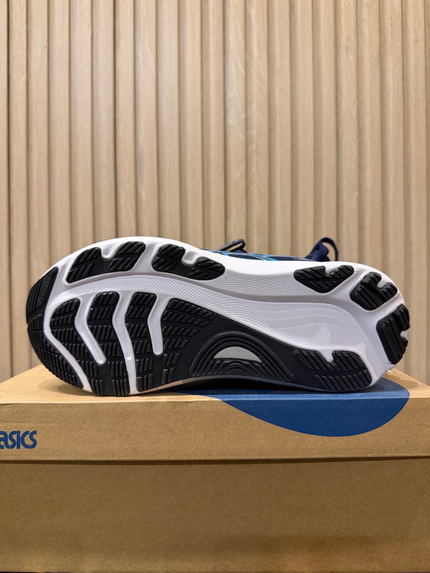 ASICS GEL-KAYANO 32