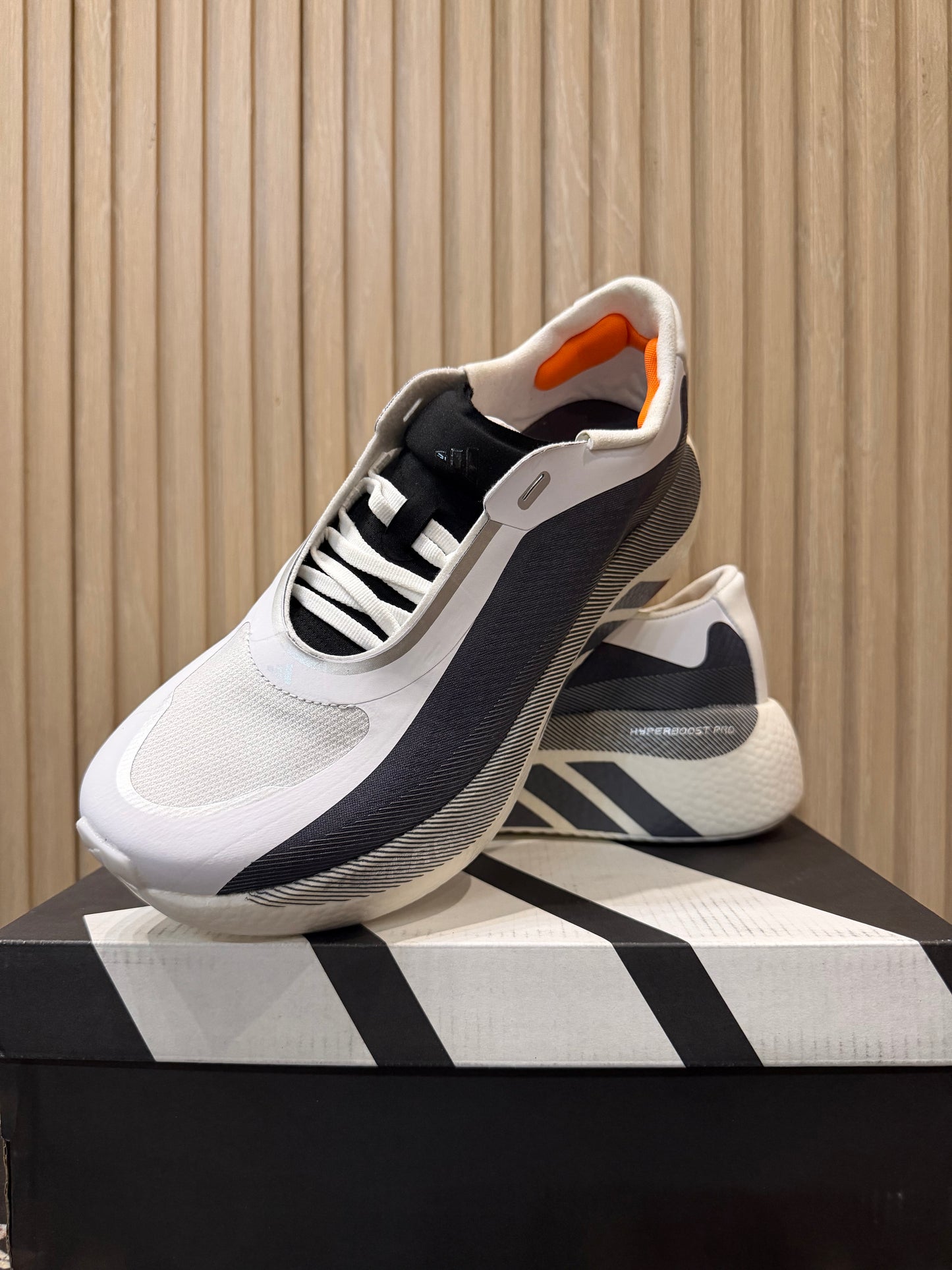 Adidas Hyperboost 2026