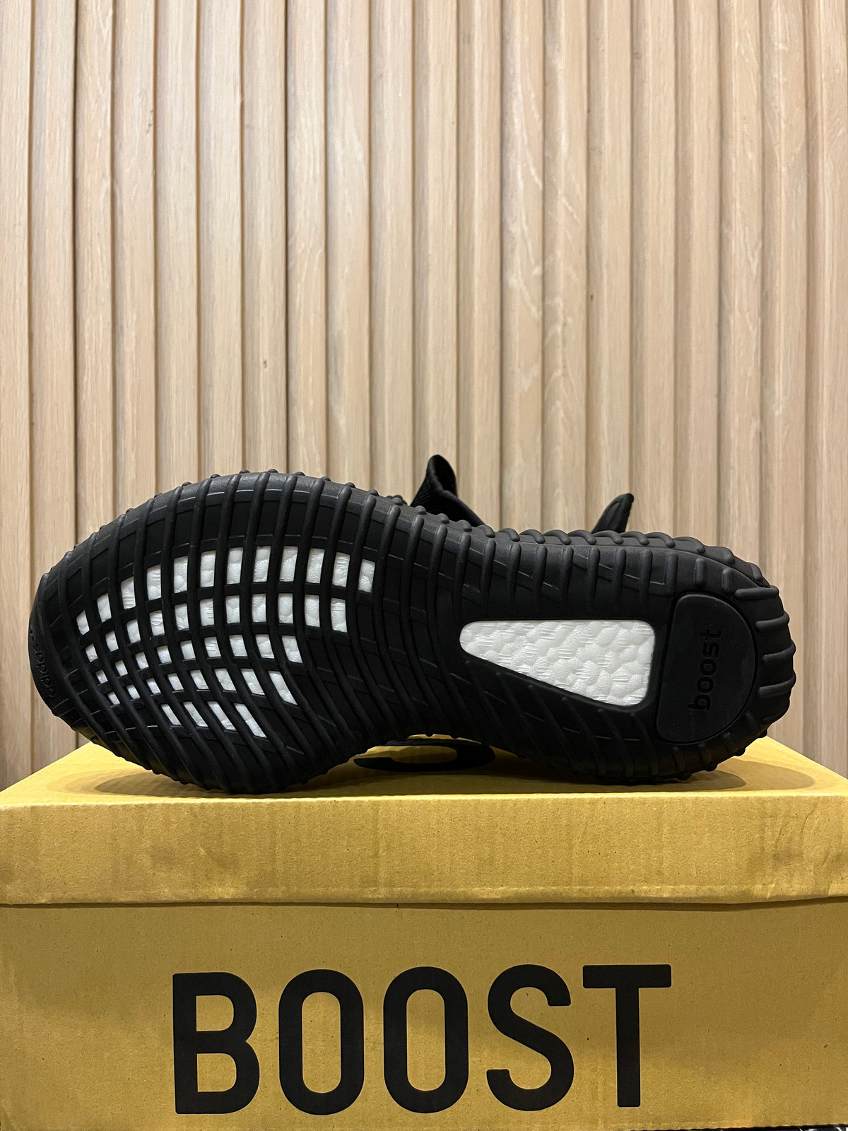 AD Yeezy 350 V2