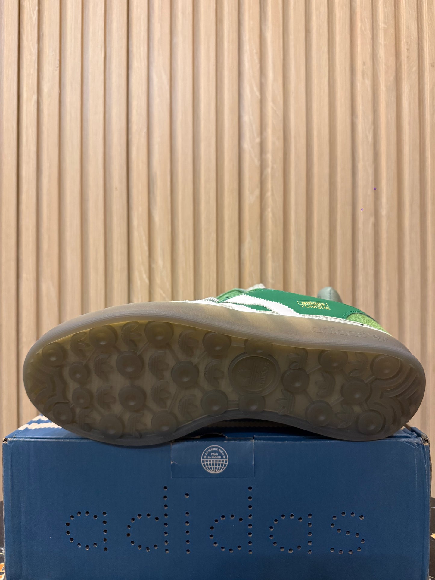 Adidas Bad Bunny (YUNQUE)