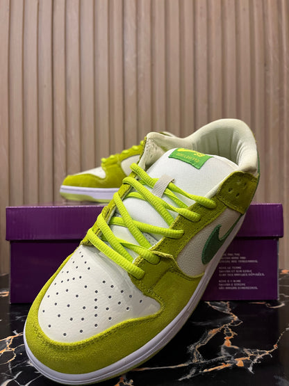NIKE SB Dunks (Limited Edition)