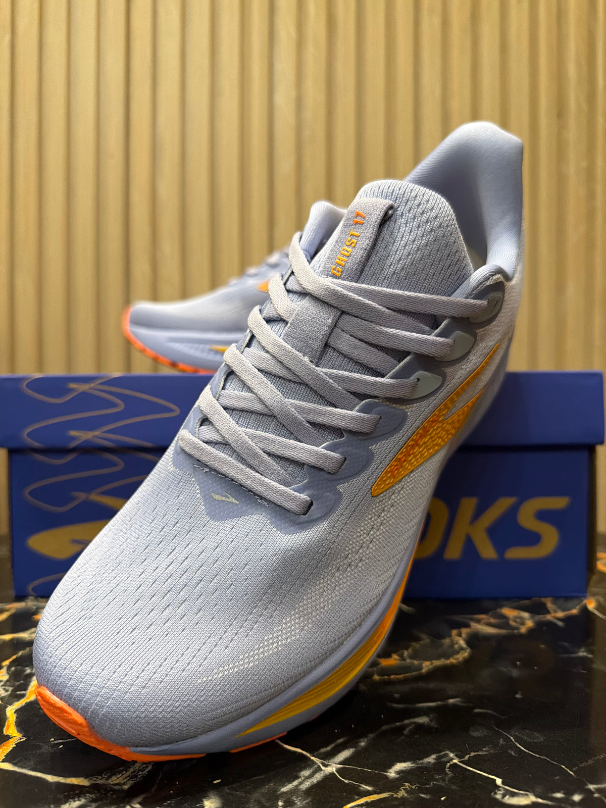 BROOKS GHOST 17