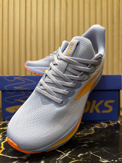 BROOKS GHOST 17