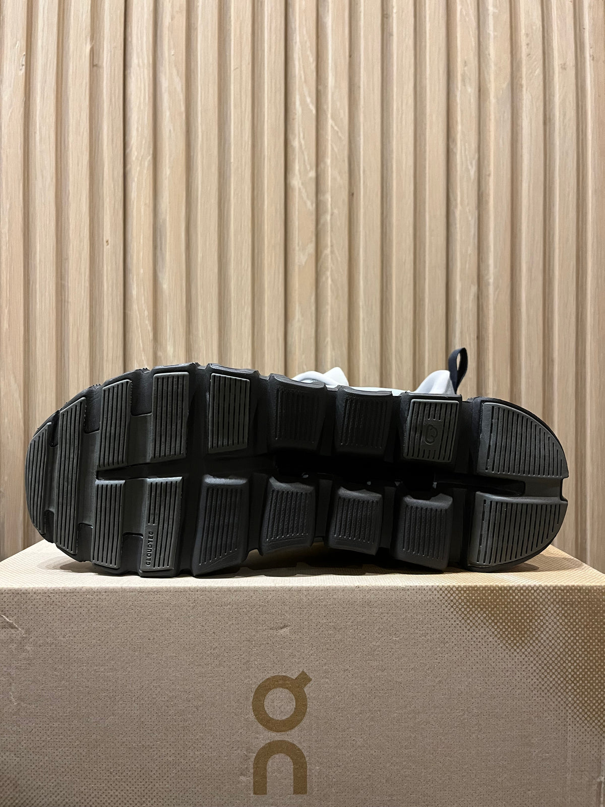 On Cloud 6 Waterproof