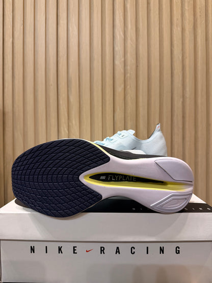 NIKE Vaporfly 4