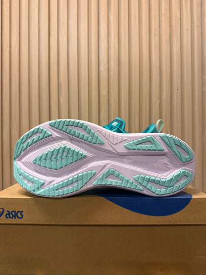 ASICS Novablast 2