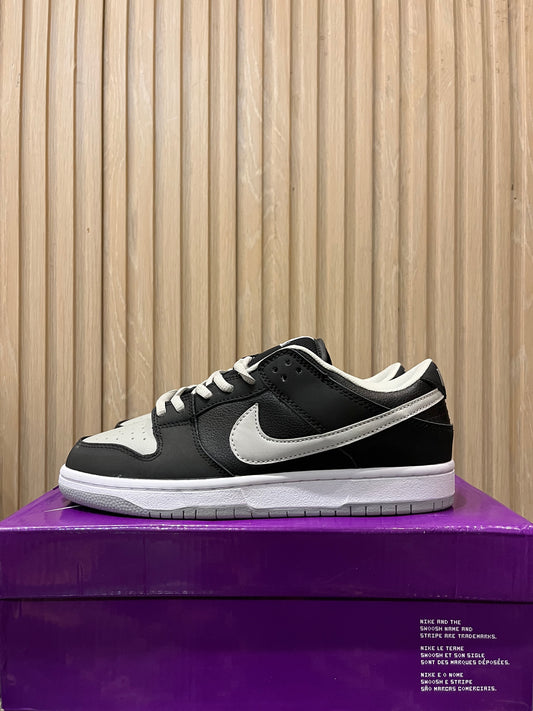NIKE SB Dunks (Limited Edition)