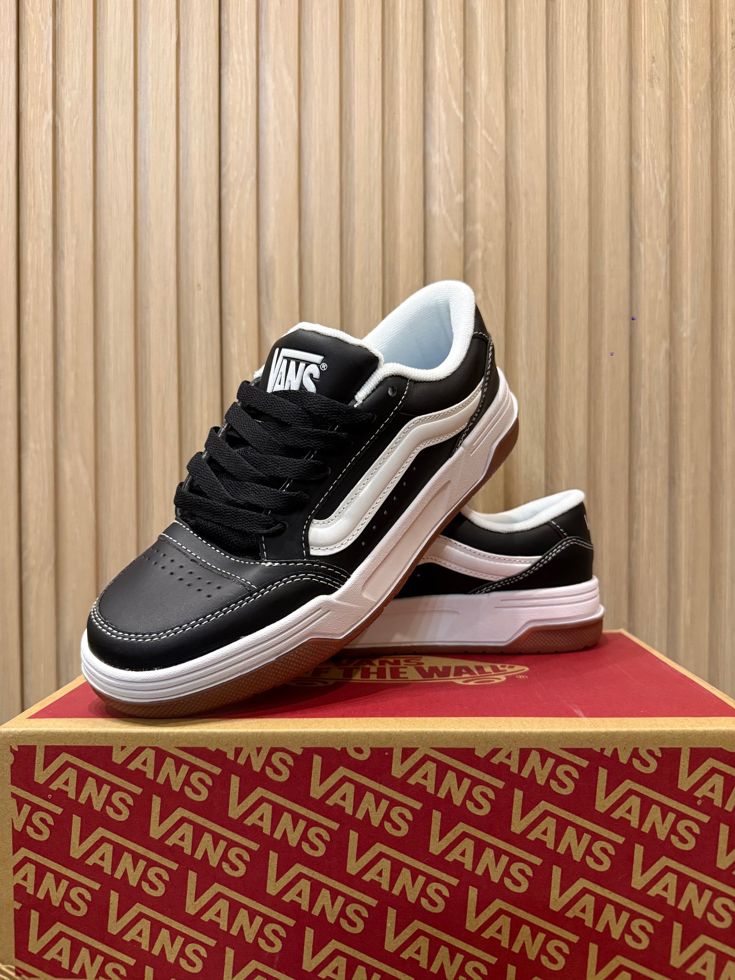 Vans Hylane (Premium ++)