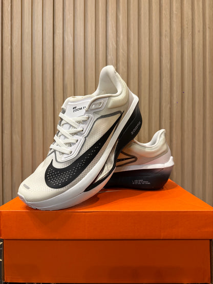 NIKE ALPHA FLY 6