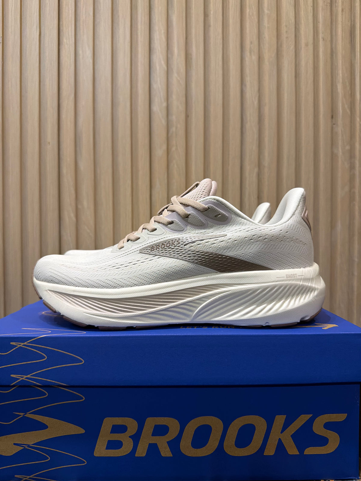 BROOKS GHOST 17