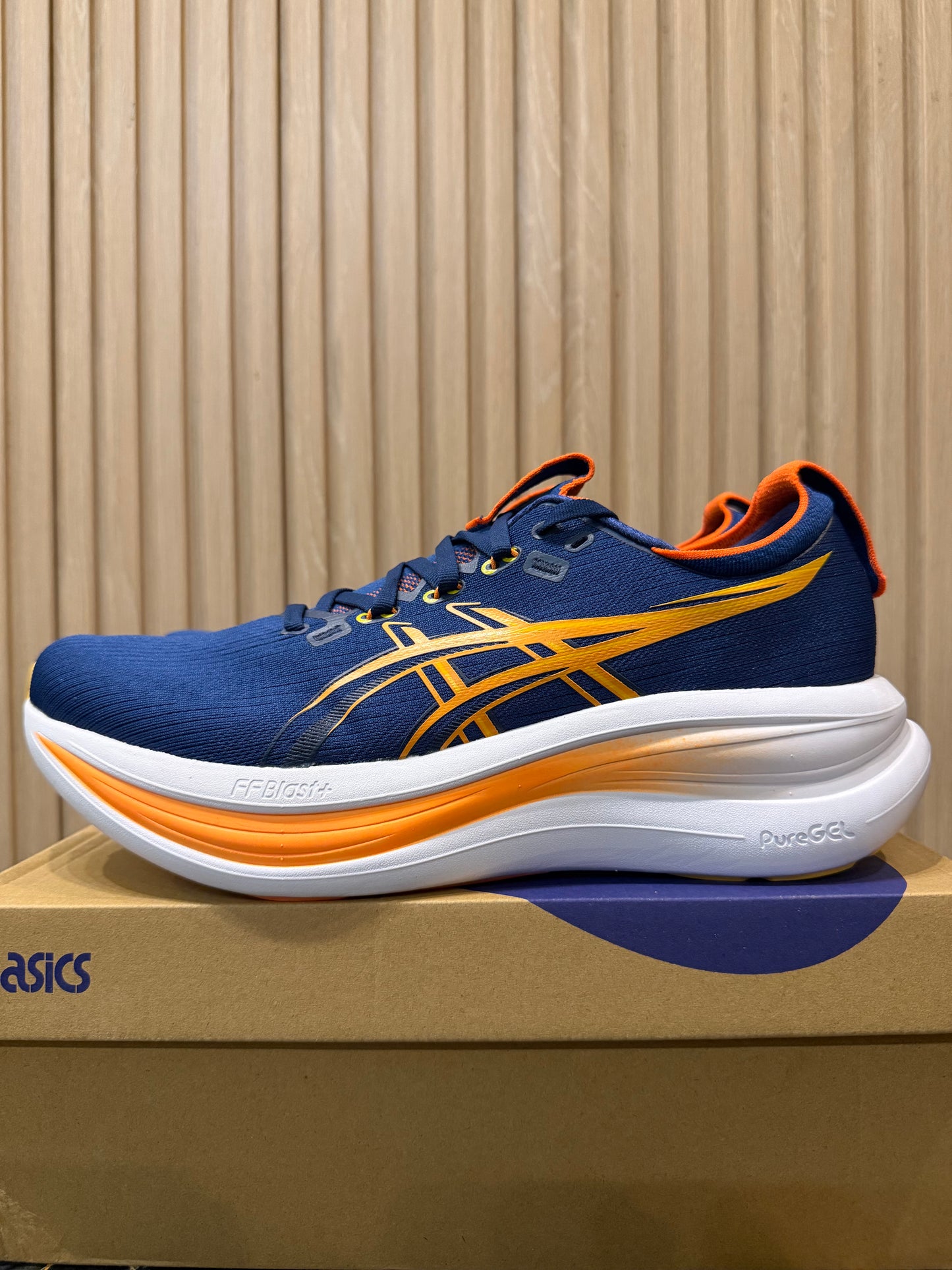 Asics Nimbus 28