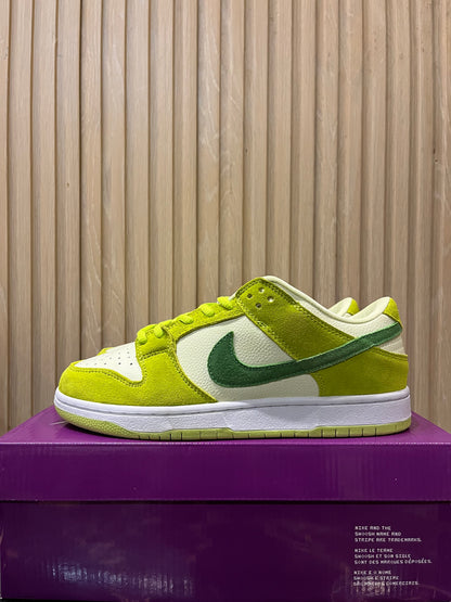 NIKE SB Dunks (Limited Edition)