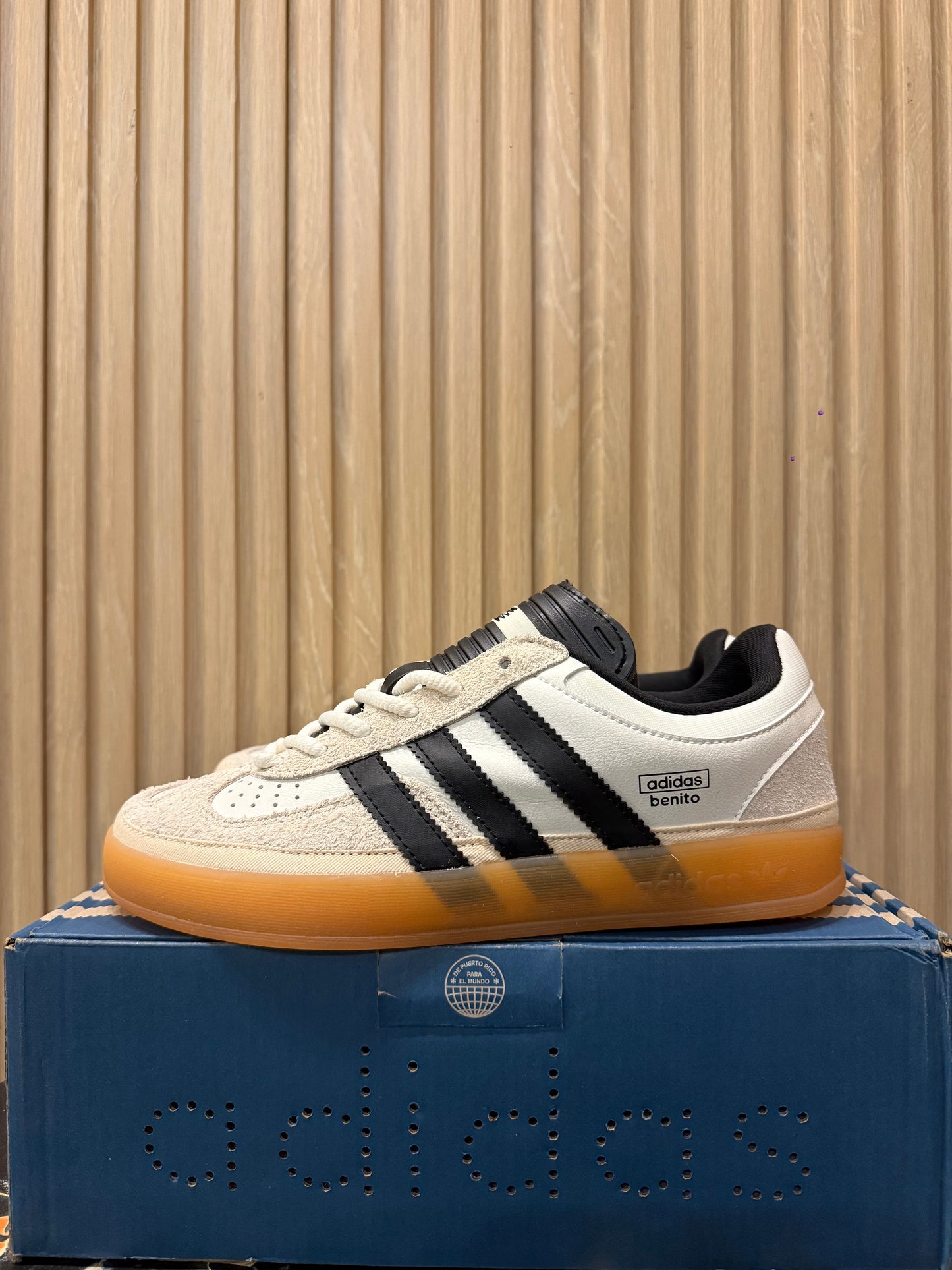 Adidas Bad Bunny (Benito)