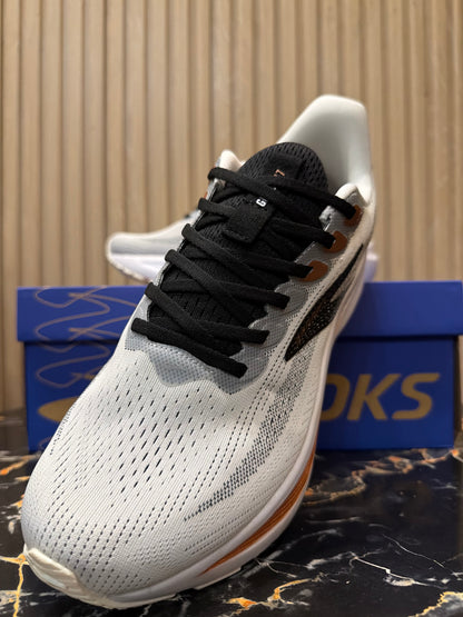 BROOKS GHOST 17