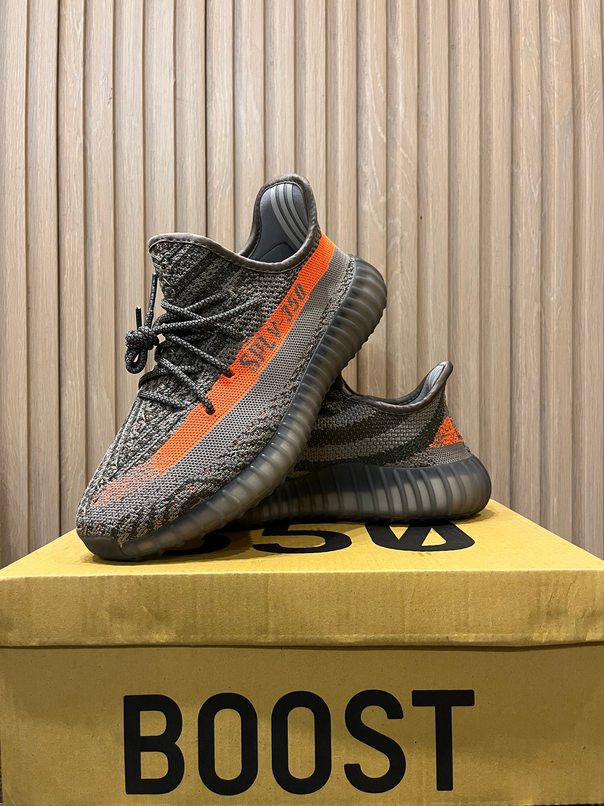 AD Yeezy 350 V2