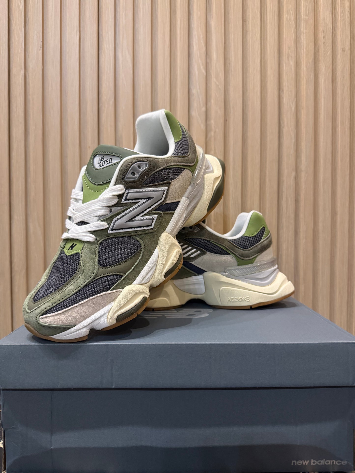 New Balance 9060