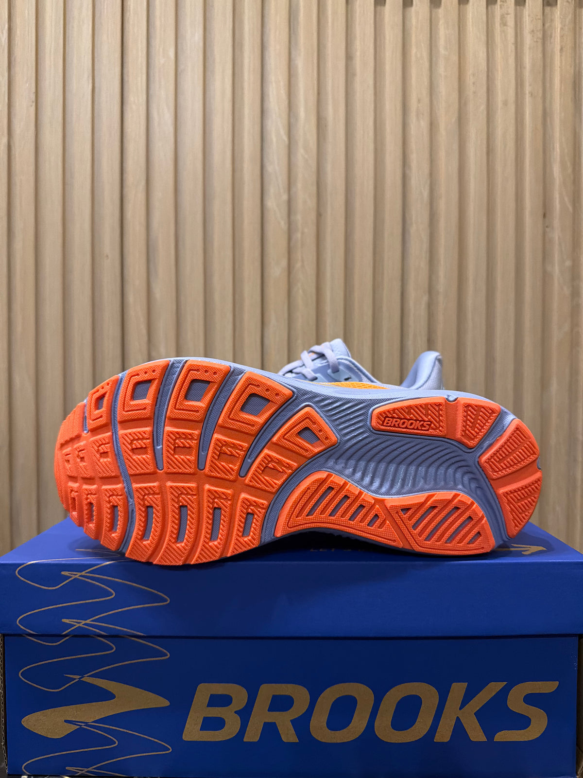 BROOKS GHOST 17