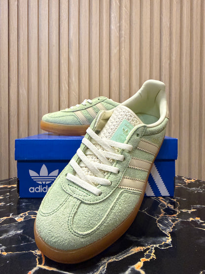 AD Gazelle || Women