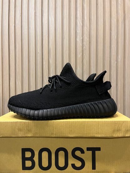 AD Yeezy 350 V2