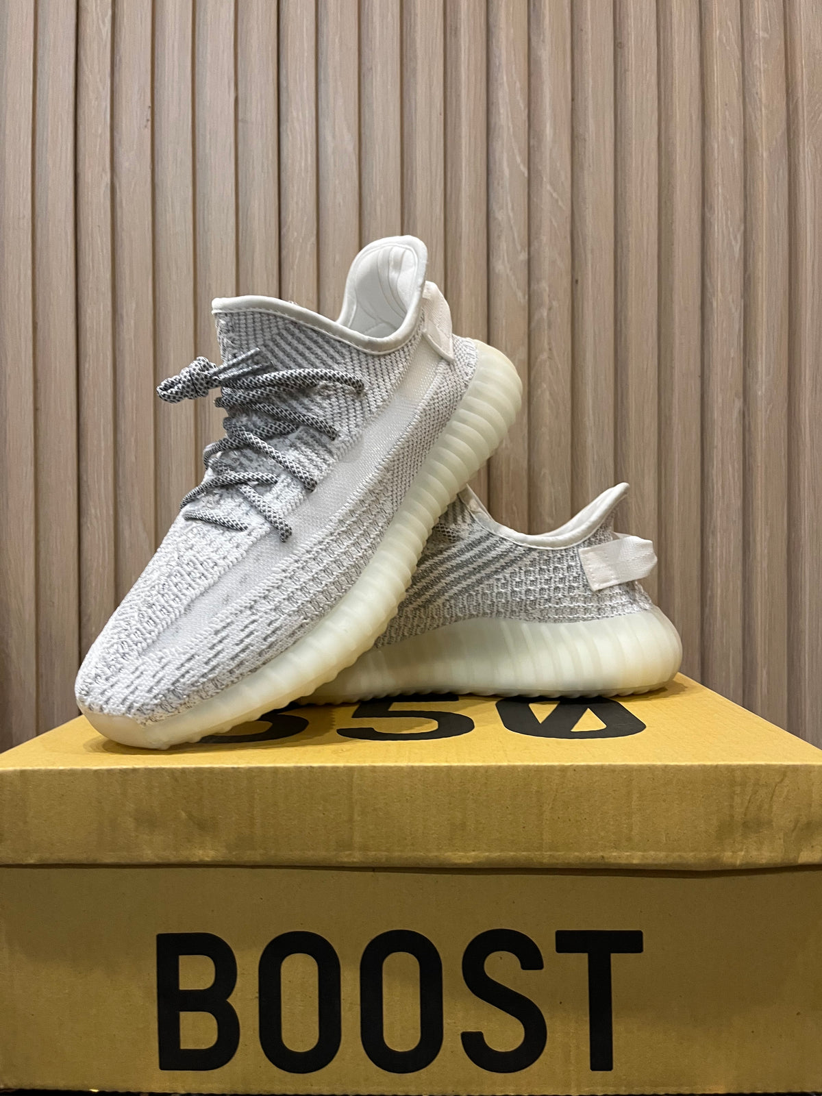 AD Yeezy 350 V2
