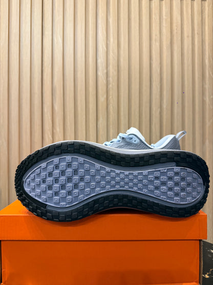 NIKE VOMERO PLUS