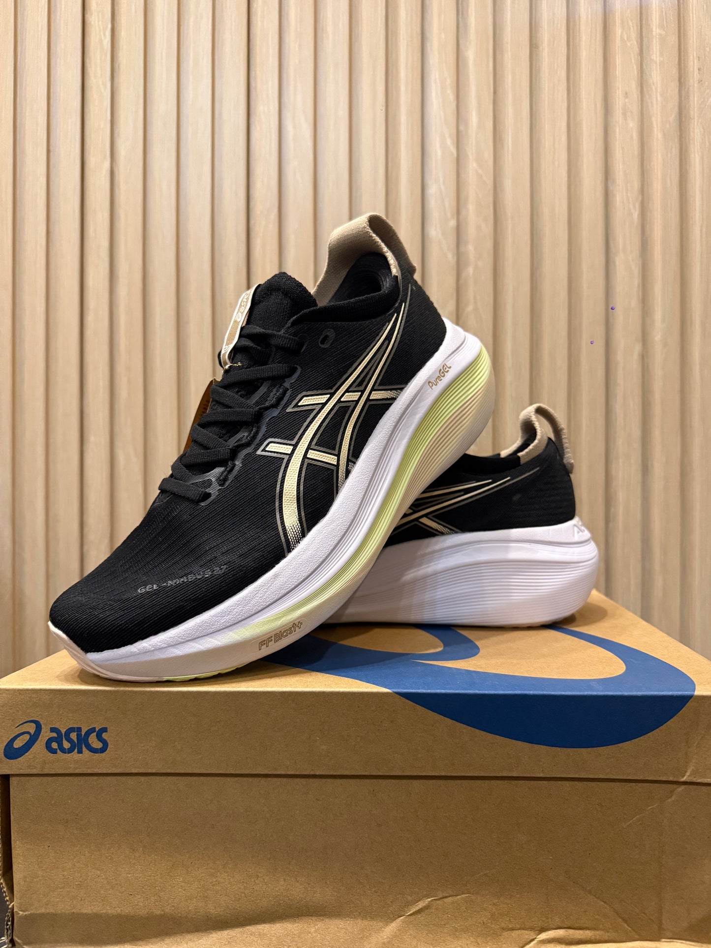 ASICS GEL-NIMBUS 27