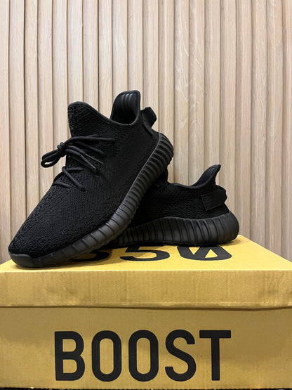 AD Yeezy 350 V2