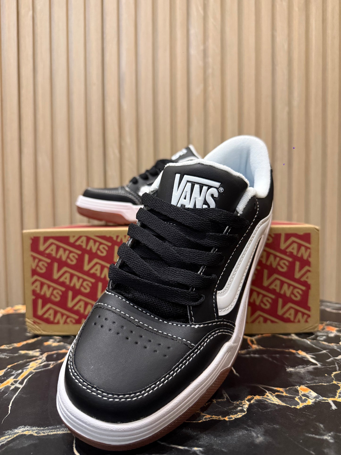 Vans Hylane (Premium ++)