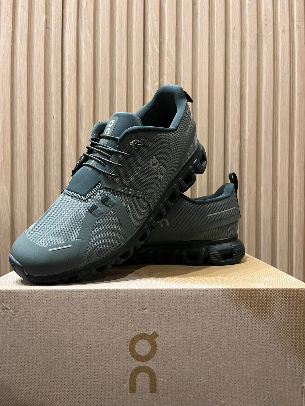 On Cloud 6 Waterproof