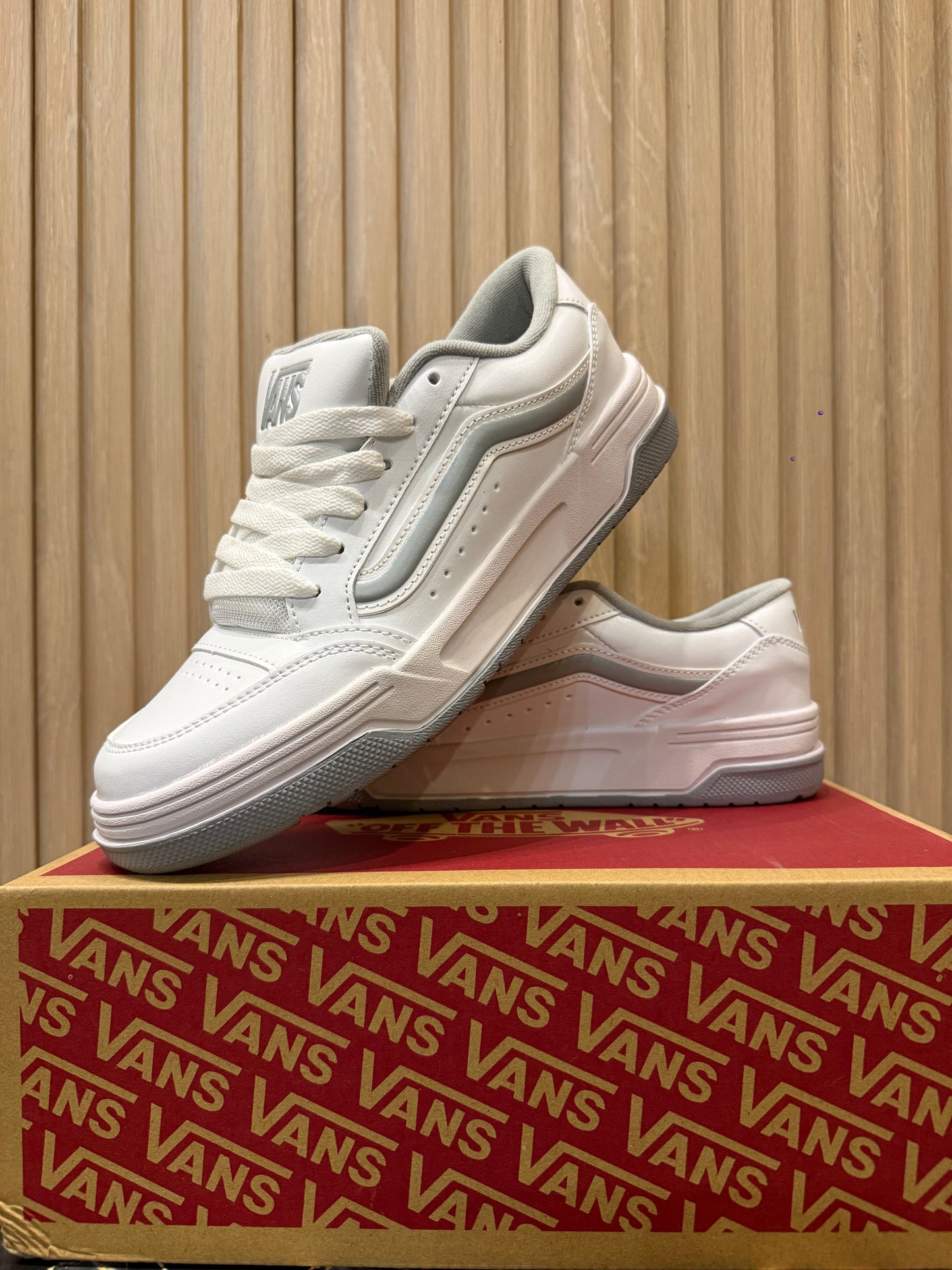 Vans Hylane (Premium ++)