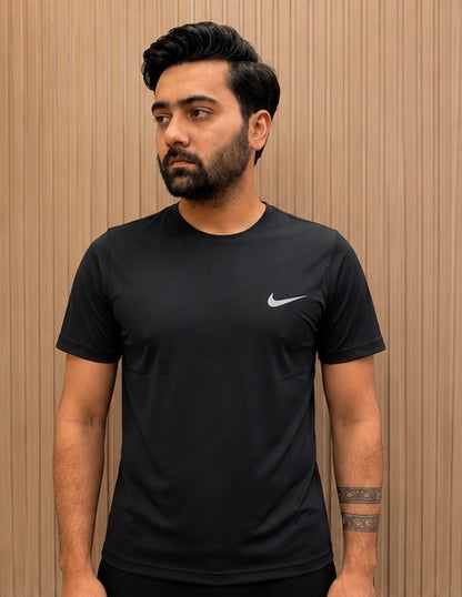 NIKE DRI-FIT T-Shirt
