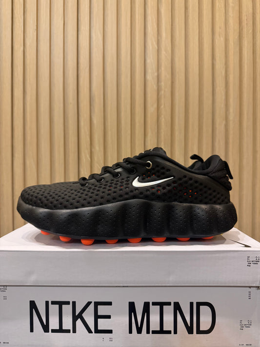 NIKE MIND 002