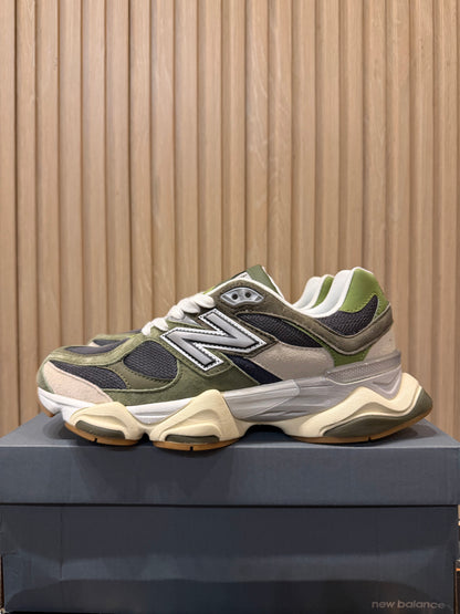New Balance 9060
