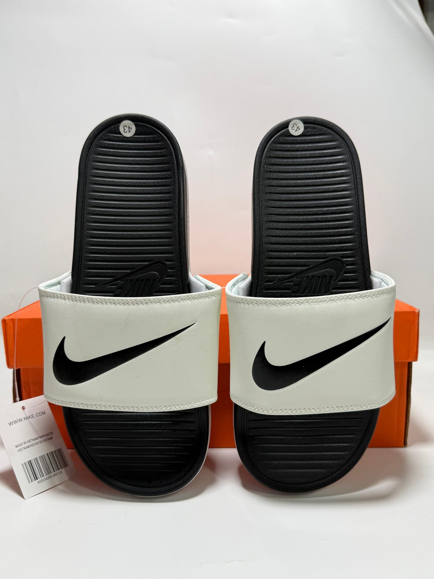 NIKE Slides (Premium ++)