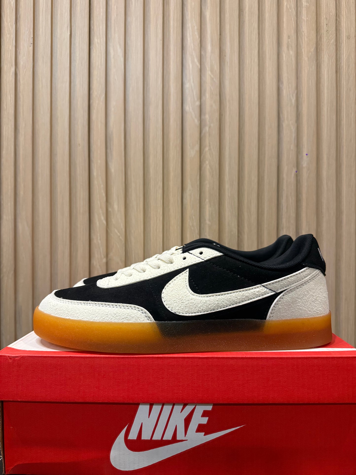 NIKE Killshot
