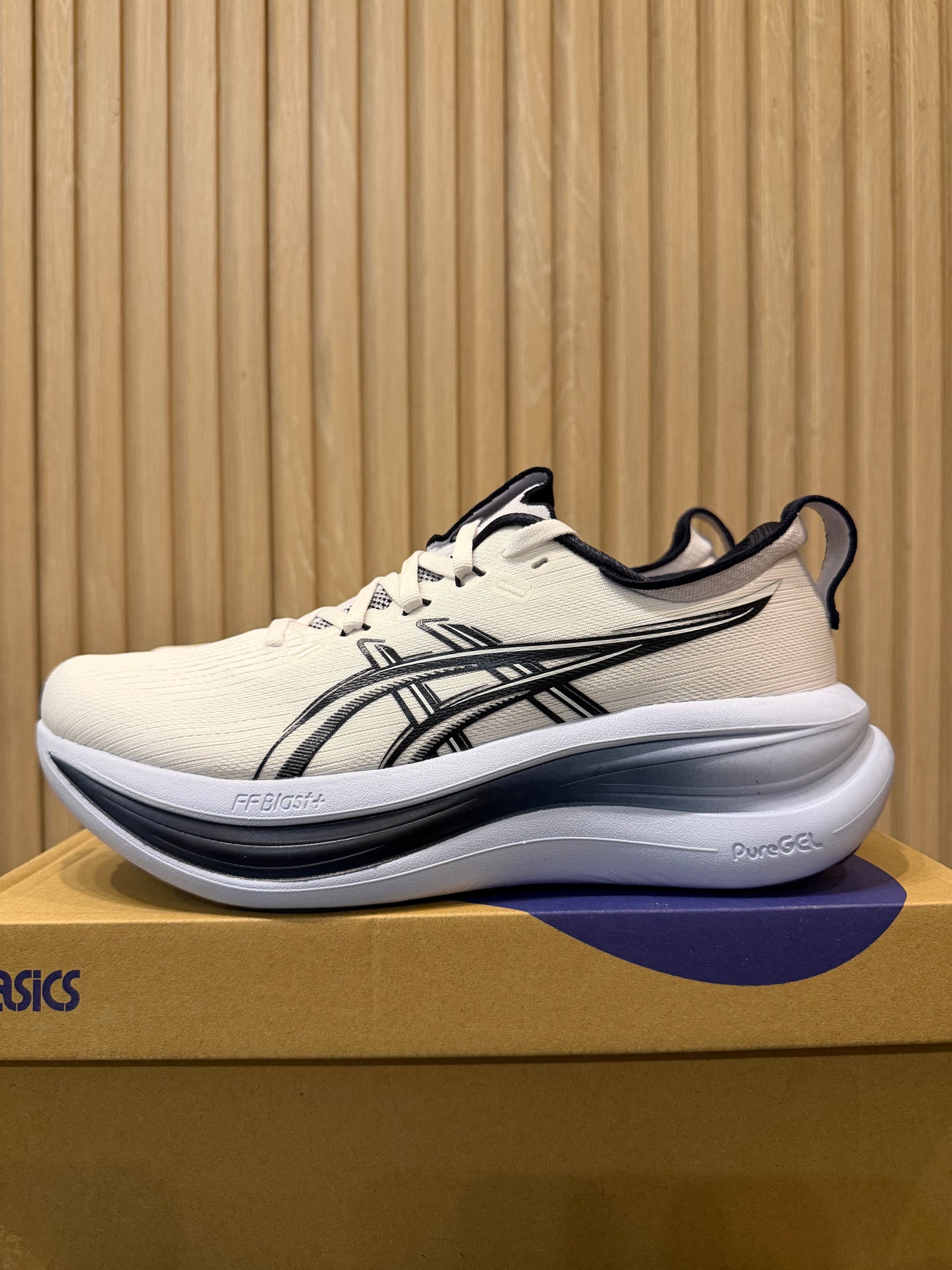 Asics Nimbus 28
