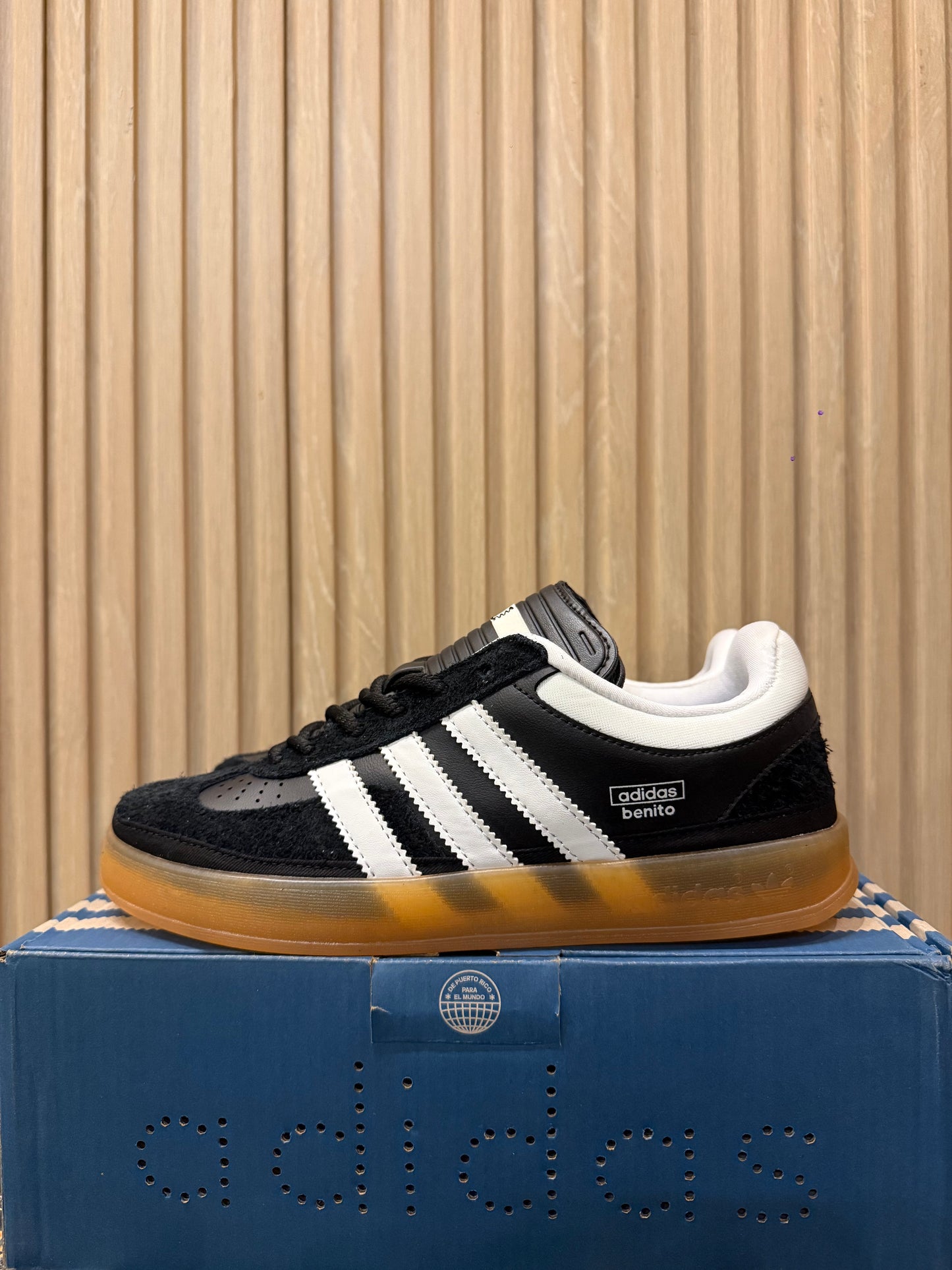Adidas Bad Bunny (Benito)