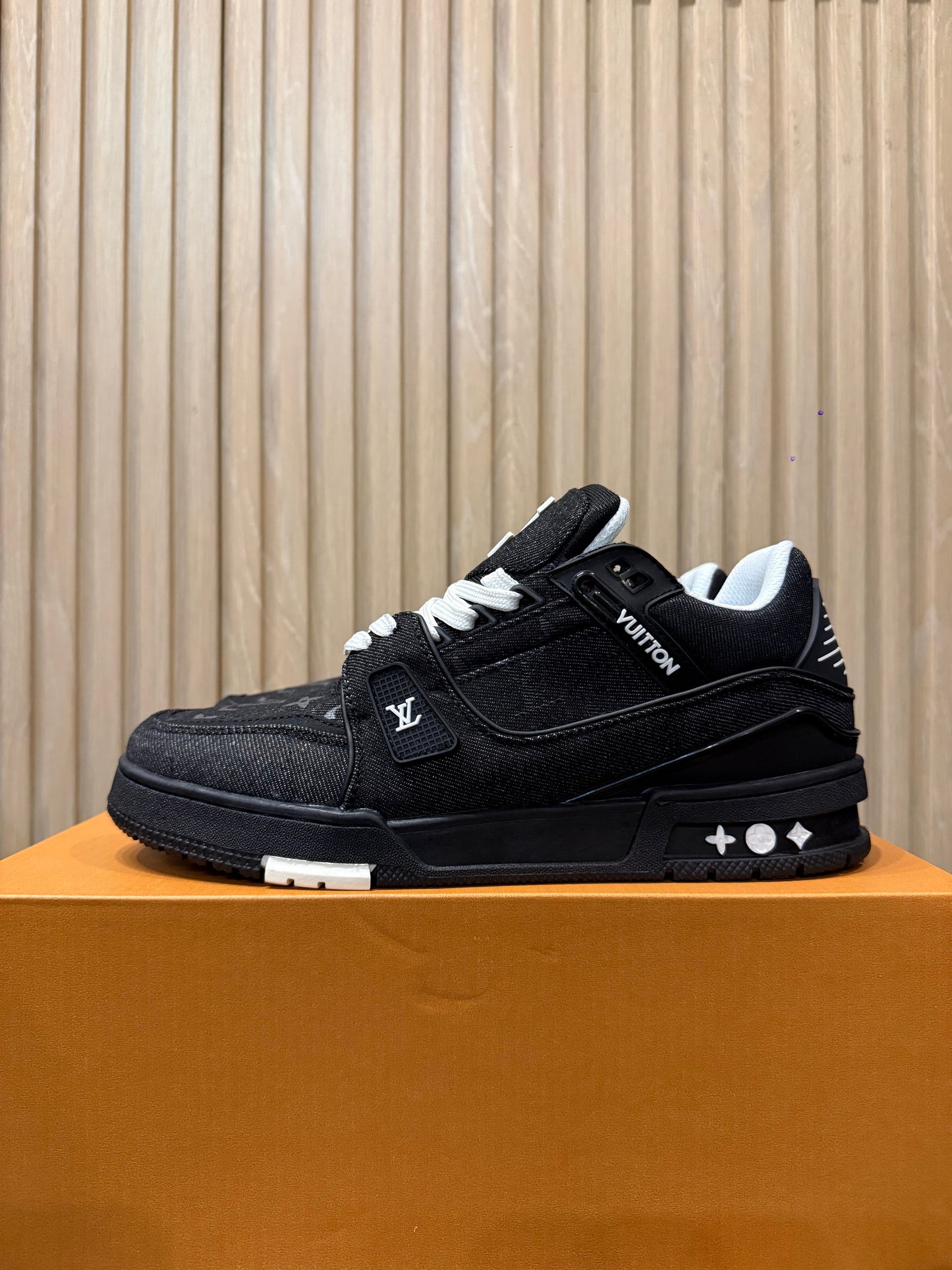 LV Trainer Sneaker