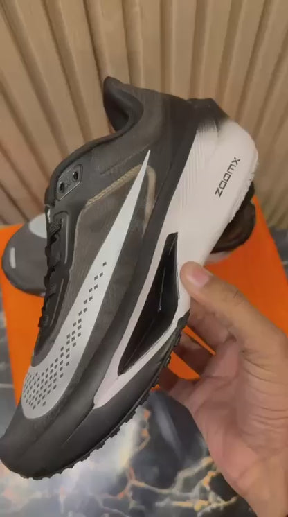 NIKE ALPHA FLY 6