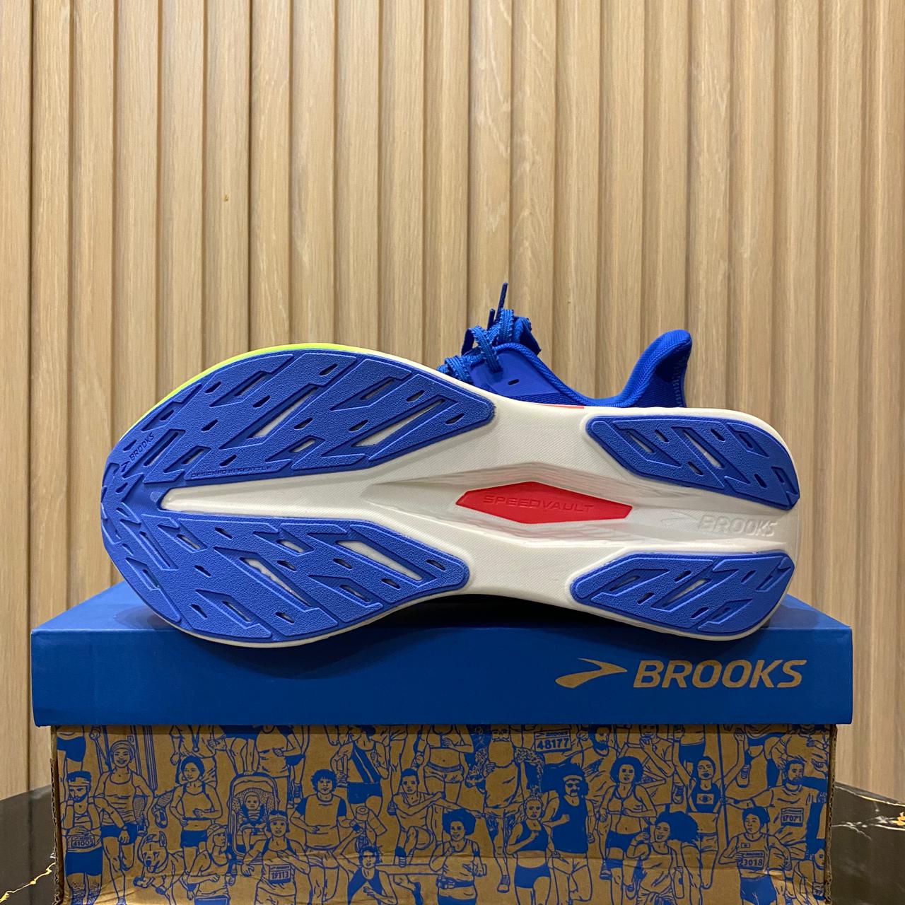 Brooks Hyperion Max II