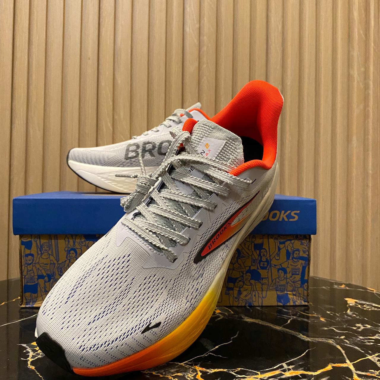 Brooks Hyperion Max II