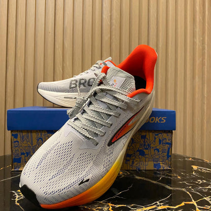 Brooks Hyperion Max II